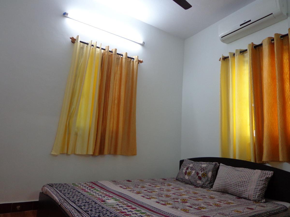 Remisha Service Apartments Τσενάι Δωμάτιο φωτογραφία
